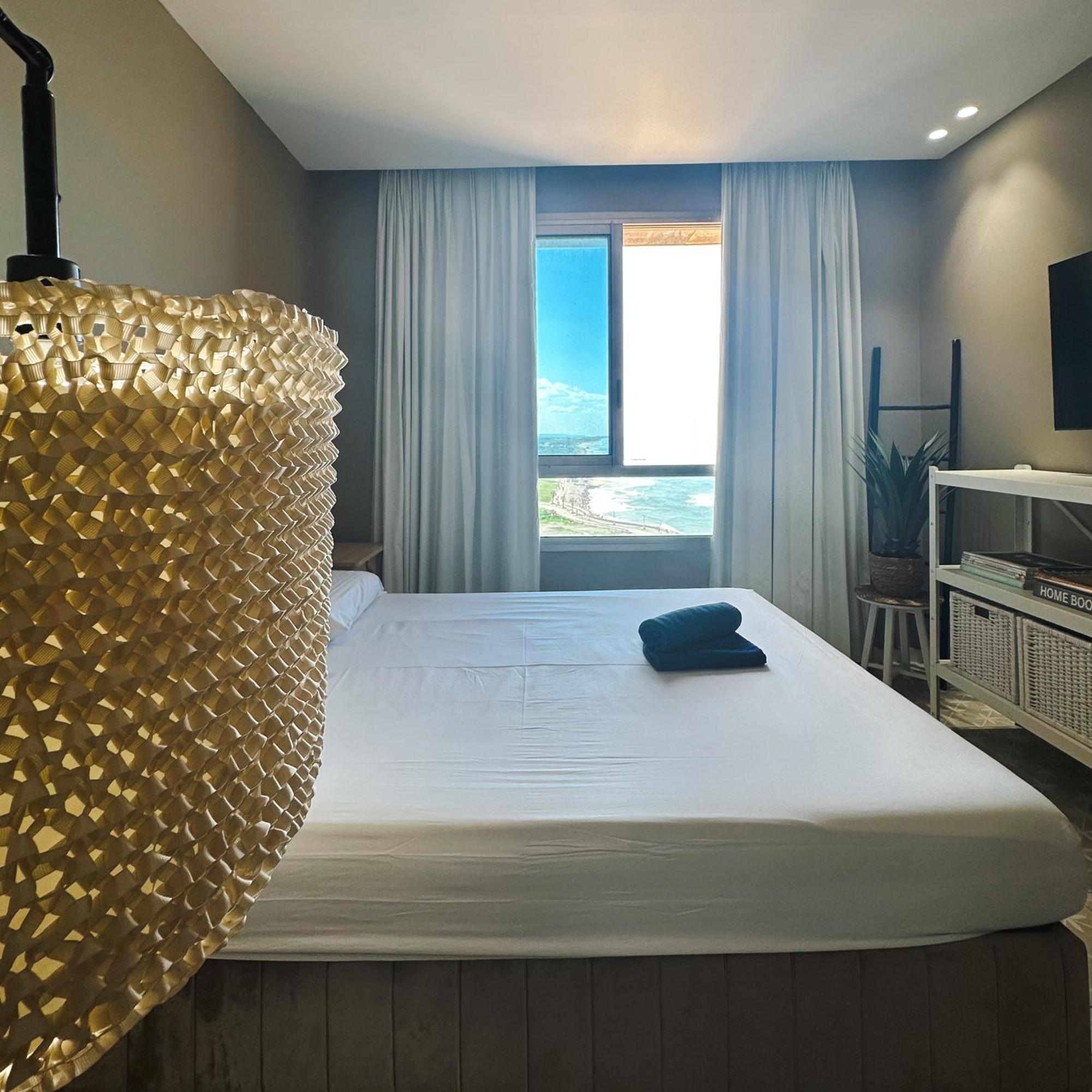 Haifa Almog Tower- "Blue Reef" Suite On The Sea Εξωτερικό φωτογραφία