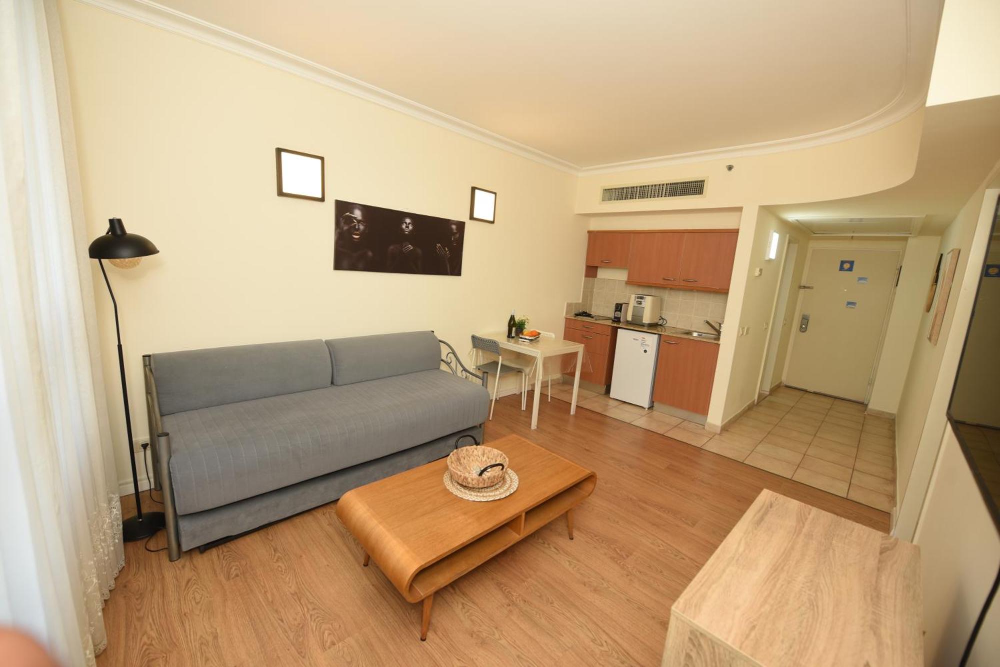 Haifa Almog Tower- "Blue Reef" Suite On The Sea Εξωτερικό φωτογραφία